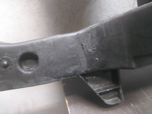 VEZNI LIM PREDNJA STRANA MERCEDES VITO VIANO W639 A6398800003