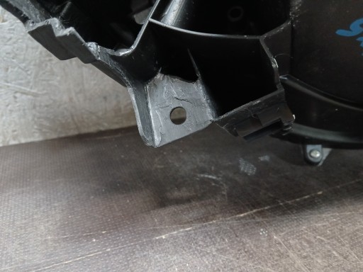 LAMPA FAR PREDNJA STRANA LIJEVA MAZDA CX-5 CX 5 12- XENON KD31-51040