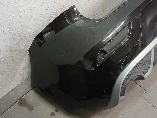BRANIK ZADNJI VOLVO V40 R DESING 12-