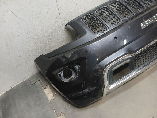 BRANIK PREDNJA STRANA JEEP GRAND CHEROKEE WK2 REDIZAJN 14-