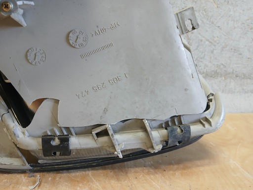 LAMPA FAR PREDNJA STRANA LIJEVA MERCEDES SLK W170 XENON A1708201161