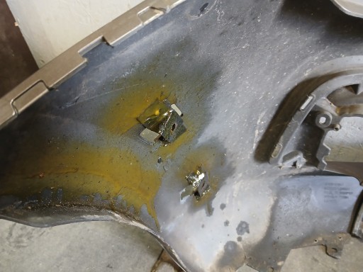 BRANIK PREDNJA STRANA FIAT FULLBACK