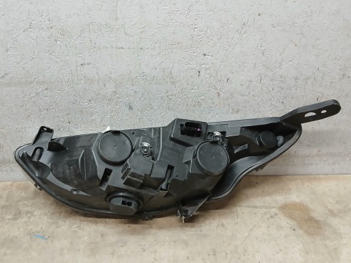LAMPA FAR PREDNJA STRANA DESNA FORD B MAX LEČA AV11-13W029-CF