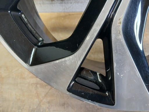 FELGA ALUMINIJSKA FORD MUSTANG MACH E 7J 19 FELGA ALUMINIJSKA FORD MUSTANG MACH E 7J 19