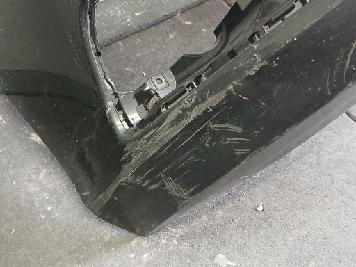 BRANIK PREDNJA STRANA VW PASSAT B7 BRANIK PREDNJA STRANA VW PASSAT B7