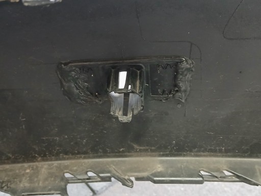 BRANIK PREDNJA STRANA VW PASSAT B7 BRANIK PREDNJA STRANA VW PASSAT B7