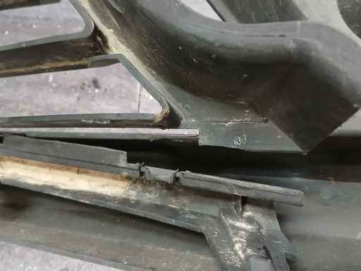 BRANIK PREDNJA STRANA RENAULT TALISMAN