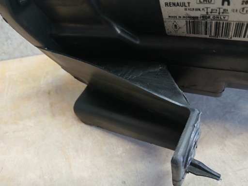 LAMPA FAR PREDNJA STRANA DESNA DACIA DOKKER 260102414R