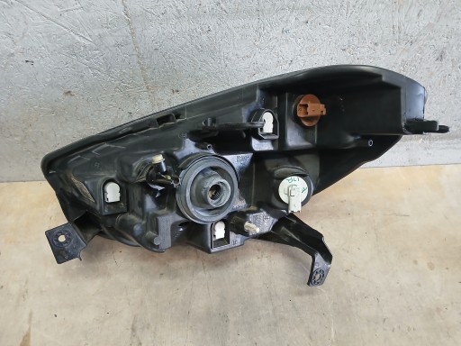 LAMPA FAR PREDNJA STRANA DESNA DACIA DOKKER 260102414R