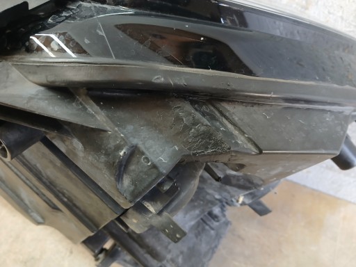 LAMPA FAR PREDNJA STRANA LIJEVA VW SHARAN 7N 10- 7N1941005C LAMPA FAR PREDNJA STRANA LIJEVA VW SHARAN 7N 10- 7N1941005C
