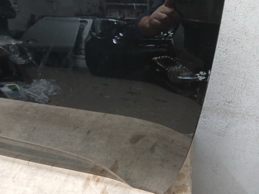 VRATA PREDNJA STRANA DESNA TOYOTA AVENSIS T27 VRATA PREDNJA STRANA DESNA TOYOTA AVENSIS T27
