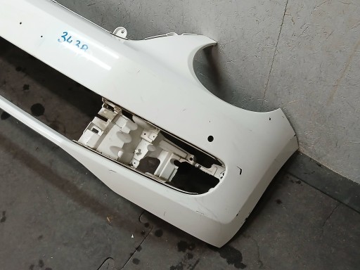 BRANIK PREDNJA STRANA VW BEETLE 5C