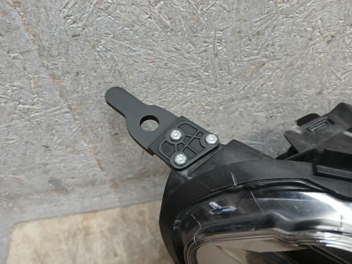 LAMPA FAR PREDNJA STRANA DESNA PEUGEOT EXPERT XENON 16- 9808235780-00