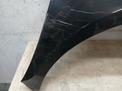 BLATOBRAN PREDNJA STRANA DESNA TOYOTA AVENSIS T27