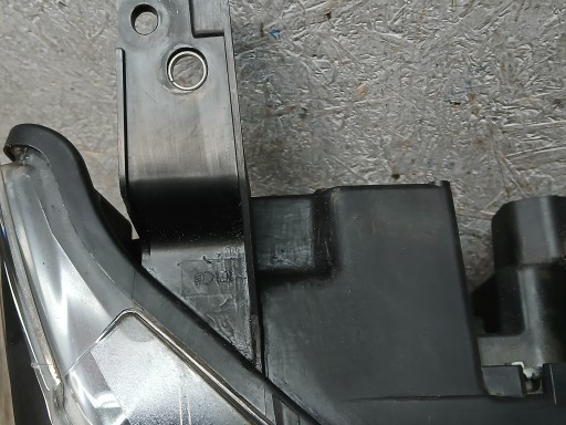 LAMPA FAR PREDNJA STRANA DESNA MAZDA CX3 CX-3 CX 3 FULL LED 10PIN D10E-51030