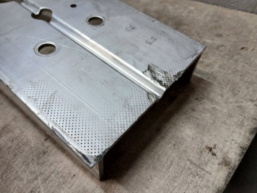 GREDA BRANIKA PREDNJA STRANA LEXUS RZ R Z 23- GREDA BRANIKA PREDNJA STRANA LEXUS RZ R Z 23-