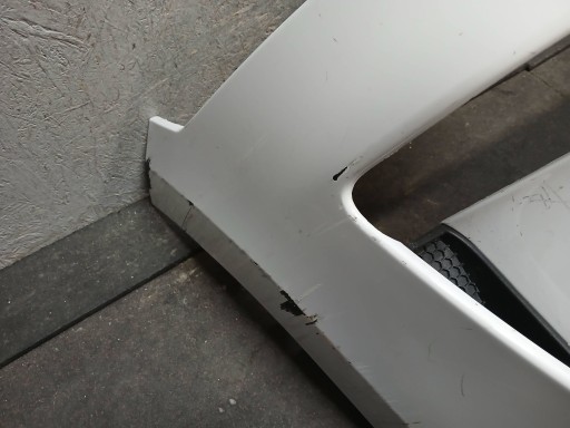 BRANIK PREDNJA STRANA FORD MUSTANG VI 6 REDIZAJN USA 18-