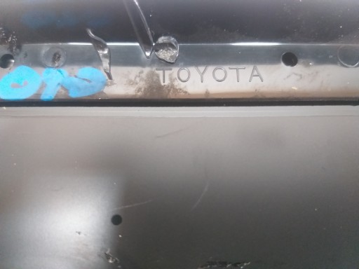 STAKLO KAROSERIJSKA LIJEVA STRANA ZADNJI TOYOTA VERSO 09- 75642-0F010