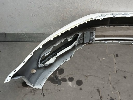 BRANIK PREDNJA STRANA VW PASSAT B7 3A