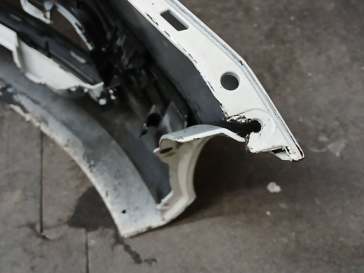 BRANIK PREDNJA STRANA VW PASSAT B7 3A