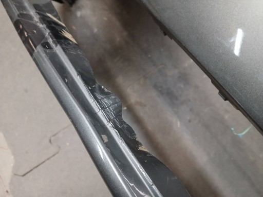 BRANIK PREDNJA STRANA OPEL INSIGNIA B BRANIK PREDNJA STRANA OPEL INSIGNIA B