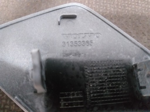 BRANIK POKLOPAC ZA PRANJE STAKLA VOLVO XC90 II 2 15- BRANIK POKLOPAC ZA PRANJE STAKLA VOLVO XC90 II 2 15-