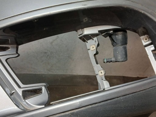 BRANIK PREDNJA STRANA VW GOLF V 5 PLUS + 5M0