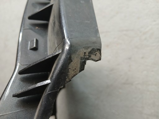BLATOBRAN PREDNJA STRANA DESNA RENAULT SCENIC II 2