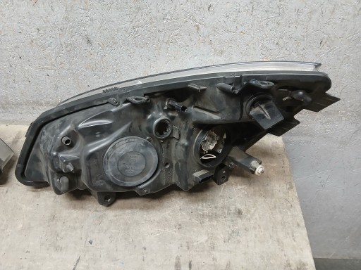 LAMPA FAR LAMPE FAROVI PREDNJA STRANA DESNA RENAULT SCENIC III 3 02- LAMPA FAR LAMPE FAROVI PREDNJA STRANA DESNA RENAULT SCENIC III 3 02-