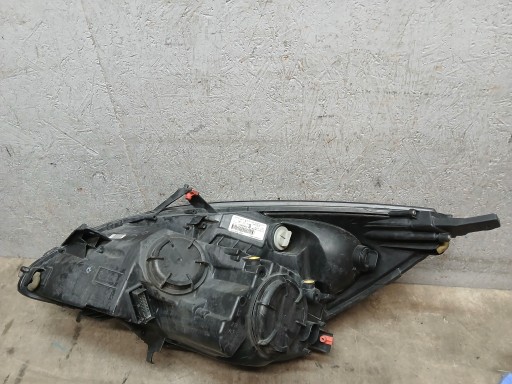 LAMPA FAR PREDNJA STRANA DESNA OPEL MERIVA B LEČA 13305430 LAMPA FAR PREDNJA STRANA DESNA OPEL MERIVA B LEČA 13305430