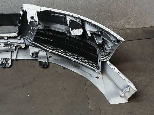 BRANIK PREDNJA STRANA AUDI TT RS 8J0 06-14 BRANIK PREDNJA STRANA AUDI TT RS 8J0 06-14