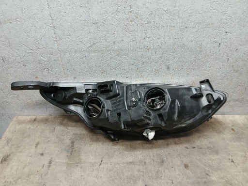 LAMPA FAR PREDNJA STRANA LIJEVA FORD B MAX B-MAX LEČA AV11-13W030-XX LAMPA FAR PREDNJA STRANA LIJEVA FORD B MAX B-MAX LEČA AV11-13W030-XX