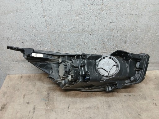 LAMPA FAR PREDNJA STRANA LIJEVA KIA RIO IV 4 LEČA Z LED 17- 92101-H8