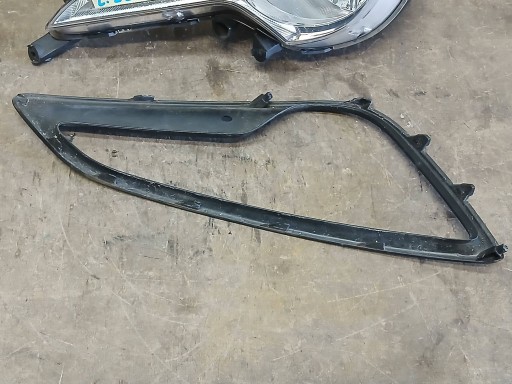 MAGLENKA PREDNJA STRANA LIJEVA HYUNDAI I40 865273Z000 MAGLENKA PREDNJA STRANA LIJEVA HYUNDAI I40 865273Z000