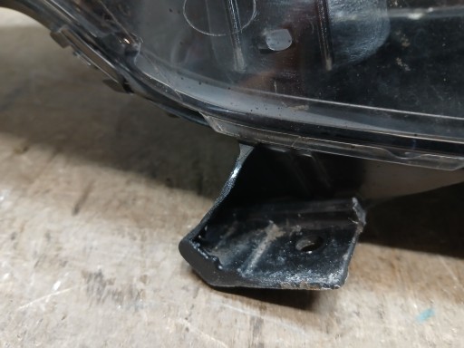 LAMPA FAR PREDNJA STRANA DESNA RENAULT SCENIC III 3 08- 260100023R