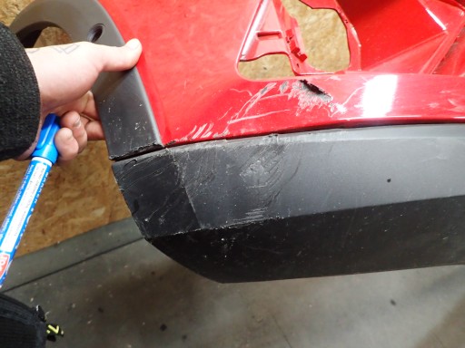 BRANIK PREDNJA STRANA SEAT ARONA 6F9