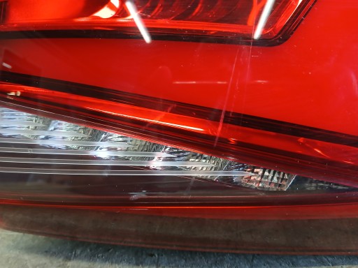 LAMPA FAR ZADNJI DESNA STRANA SEAT ATECA 575 LED 575945208E LAMPA FAR ZADNJI DESNA STRANA SEAT ATECA 575 LED 575945208E