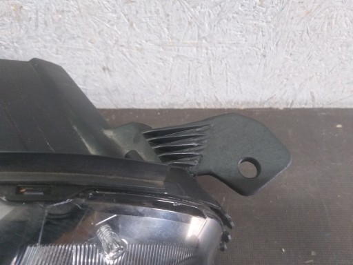 LAMPA FAR PREDNJA STRANA DESNA OPEL ZAFIRA LIFE VIVARO C XENON 9832836480-00 LAMPA FAR PREDNJA STRANA DESNA OPEL ZAFIRA LIFE VIVARO C XENON 9832836480-00
