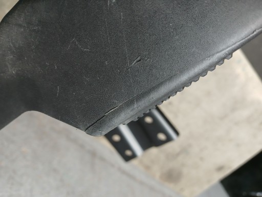 BRANIK ZADNJI STUPANJ HYUNDAI H350 H-350 H 350 NOVI ORGINALNI BRANIK ZADNJI STUPANJ HYUNDAI H350 H-350 H 350 NOVI ORGINALNI