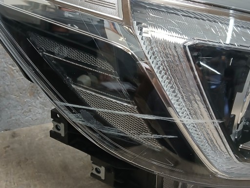 LAMPA FAR PREDNJA STRANA DESNA SUBARU FORESTER V 5 FULL LED LAMPA FAR PREDNJA STRANA DESNA SUBARU FORESTER V 5 FULL LED