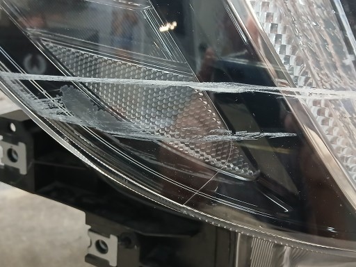 LAMPA FAR PREDNJA STRANA DESNA SUBARU FORESTER V 5 FULL LED LAMPA FAR PREDNJA STRANA DESNA SUBARU FORESTER V 5 FULL LED