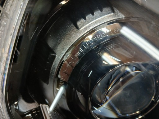 LAMPA FAR PREDNJA STRANA DESNA SUBARU FORESTER V 5 FULL LED LAMPA FAR PREDNJA STRANA DESNA SUBARU FORESTER V 5 FULL LED