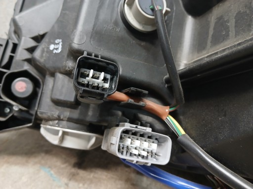 LAMPA FAR PREDNJA STRANA DESNA SUBARU FORESTER V 5 FULL LED LAMPA FAR PREDNJA STRANA DESNA SUBARU FORESTER V 5 FULL LED