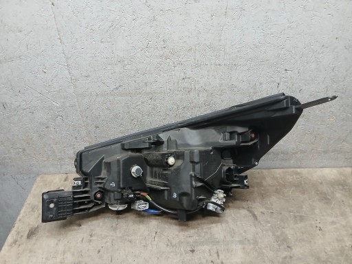 LAMPA FAR PREDNJA STRANA DESNA SUBARU FORESTER V 5 FULL LED LAMPA FAR PREDNJA STRANA DESNA SUBARU FORESTER V 5 FULL LED