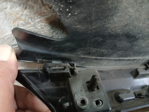 MASKA RENAULT KADJAR REDIZAJN 623101962R