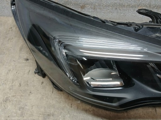 LAMPA FAR PREDNJA STRANA DESNA OPEL ASTRA K V 5 REDIZAJN FULL LED 39195689 LAMPA FAR PREDNJA STRANA DESNA OPEL ASTRA K V 5 REDIZAJN FULL LED 39195689