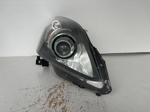LAMPA FAR DESNA STRANA OPEL ZAFIRA B XENON
