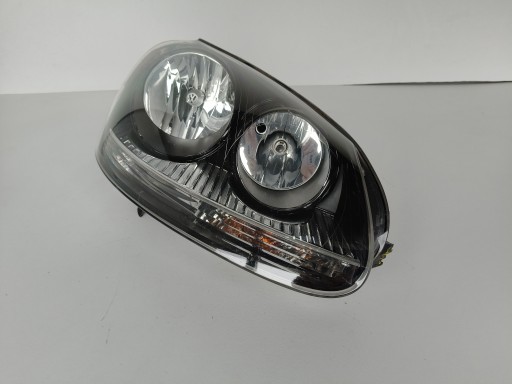 LAMPA FAR DESNA STRANA VW GOLF V 5 1K 1K0 03-08 TAMNA