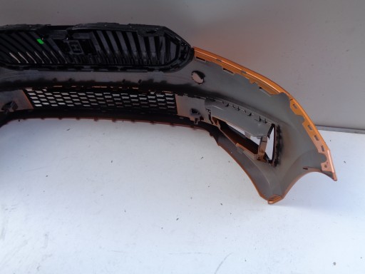 BRANIK PREDNJA STRANA SKODA FABIA IV 6VA 20- NR 29032