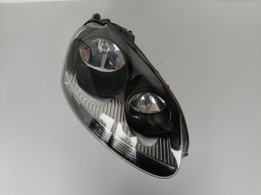 LAMPA FAR DESNA STRANA VW GOLF V 5 1K 1K0 03-08 TAMNA LAMPA FAR DESNA STRANA VW GOLF V 5 1K 1K0 03-08 TAMNA